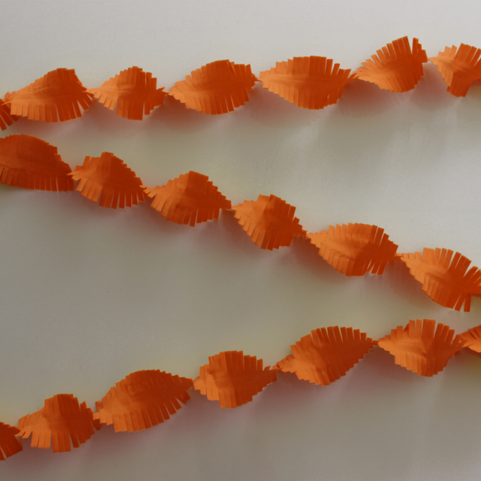 Flosset oransje crepepapir-streamer - 24 meter