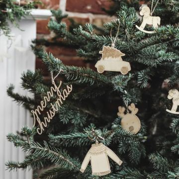 Hengande julek dekorasjonar til juletreet 10x miks