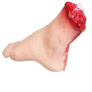 Avkappa blodig fot