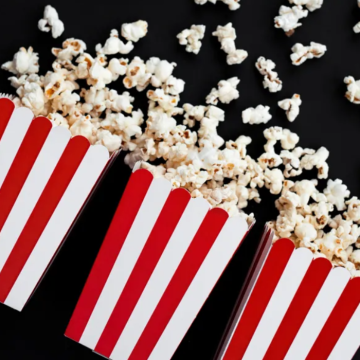 Raud og kvit stripete popcornkopp 6x - 7x7x12 cm 