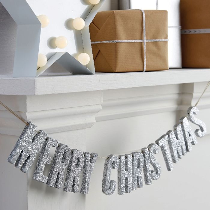 Jule girlande med sølvglitter merry christmas 70 cm
