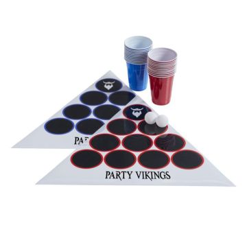 Beer Pong-sett fra PartyVikings - inkludert trekantsduker, baller og kopper.
